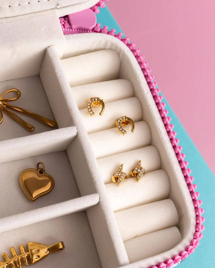 Horseshoe Stone Earring